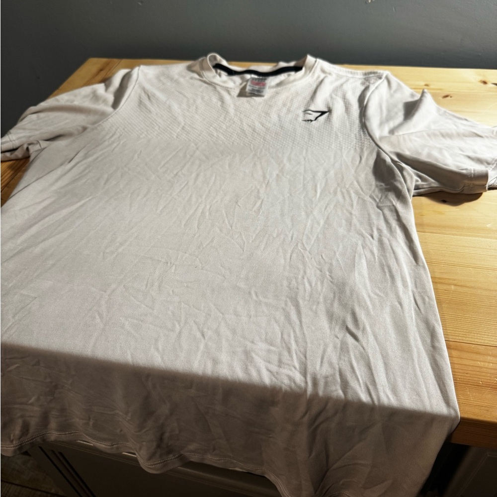 Gymshark White Short Sleeve Performance Crew Shirt - Picture 2 of 7